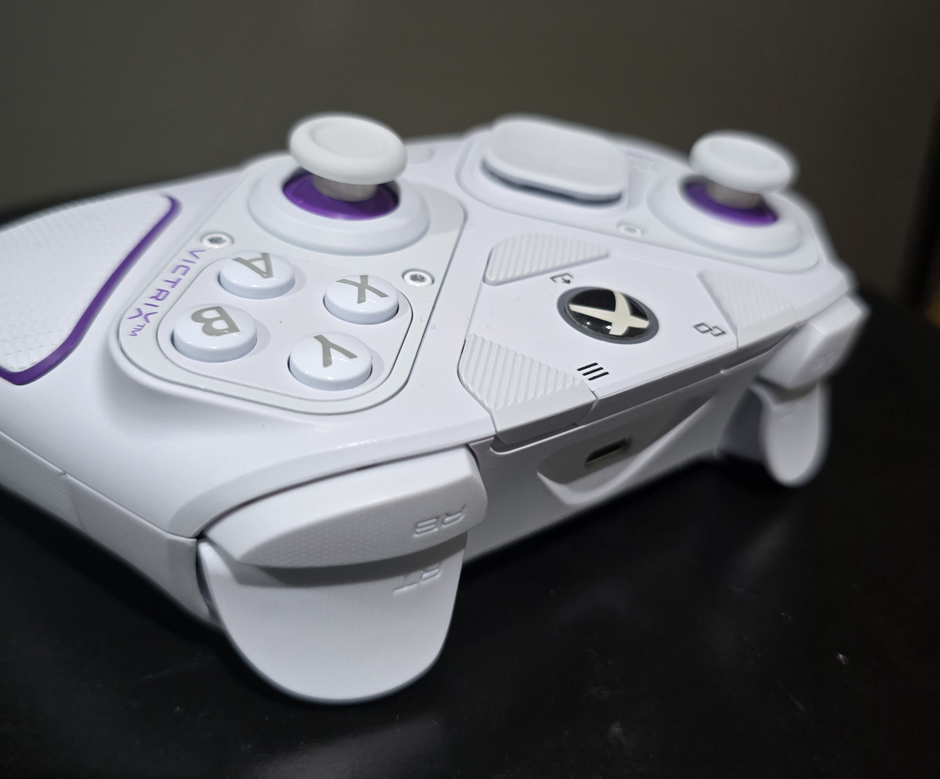 Charging dock Victrix Pro
