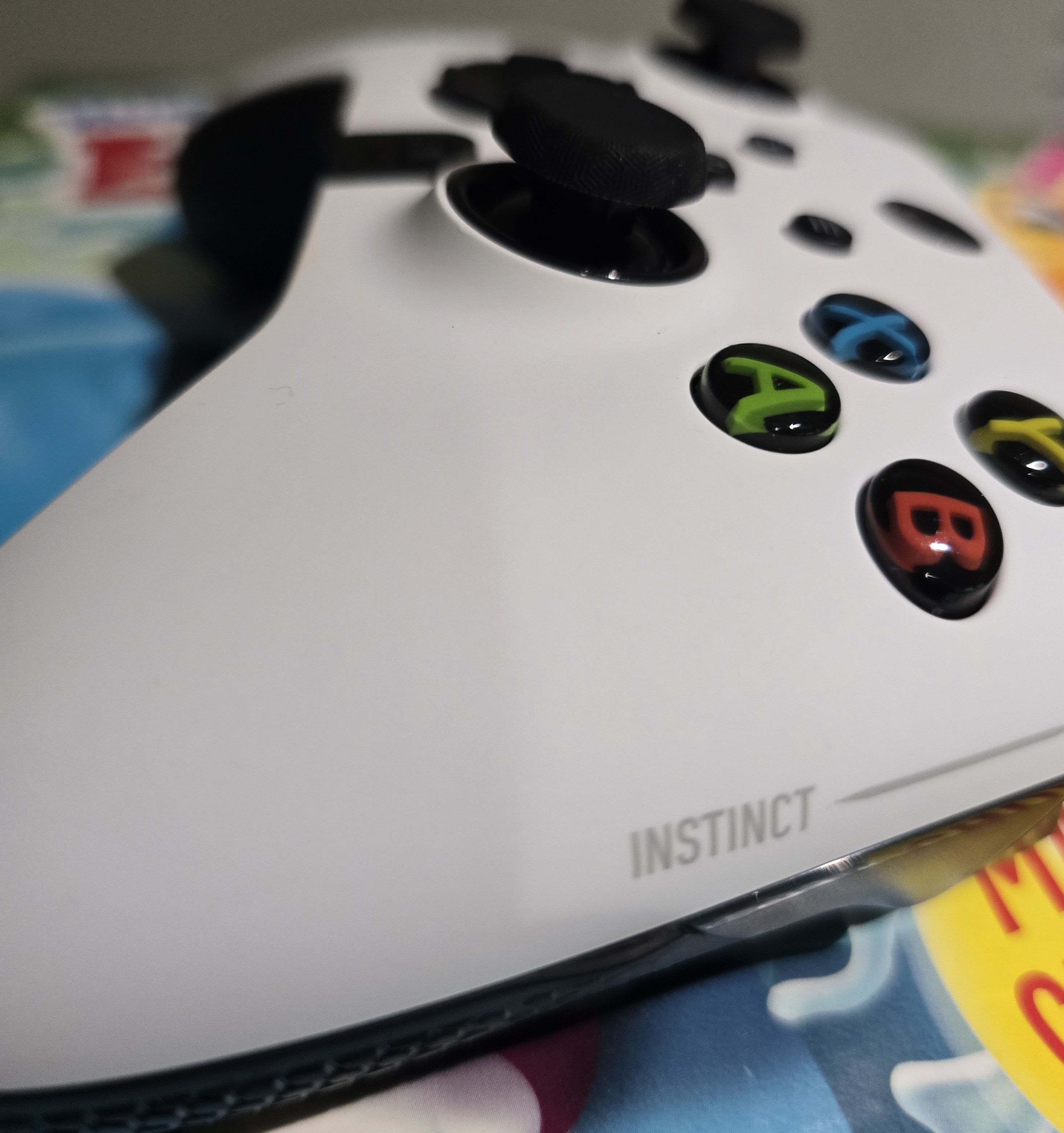 rechargeable battery pack for scuff instinct controller because i dont want aa batteries